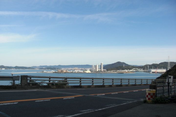 和歌山県の海沿いの風景